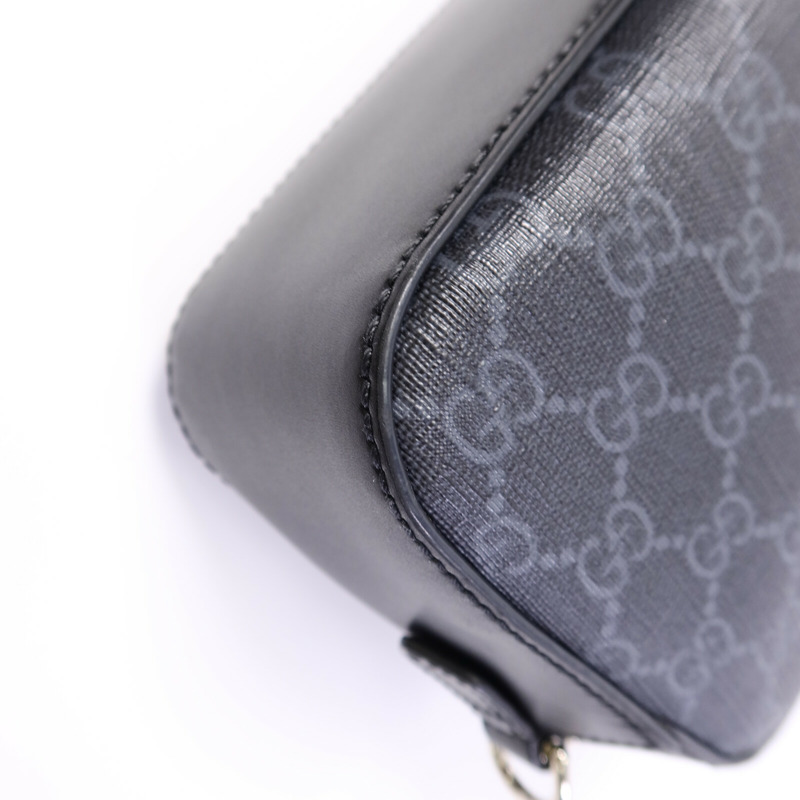 GUCCI 塗層帆布GG Supreme肩背袋-12