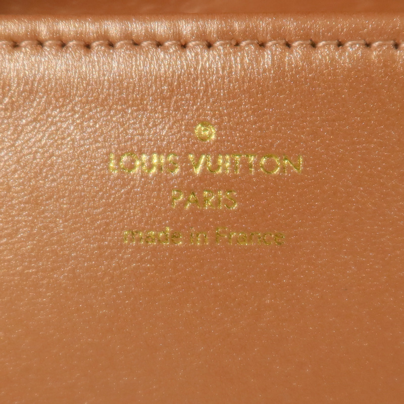 LOUIS VUITTON Monogram Embossed Coussin Belt Bag金扣手挽/腰包兩用袋-5