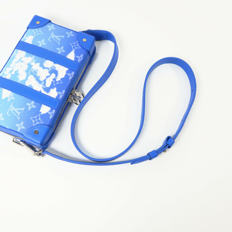 LOUIS VUITTON Monogram Clouds Soft Trunk Wallet銀扣肩背袋-7
