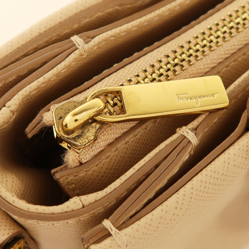 Salvatore Ferragamo 牛皮皮革Tracy Vara Bow金扣手挽肩背兩用袋-9