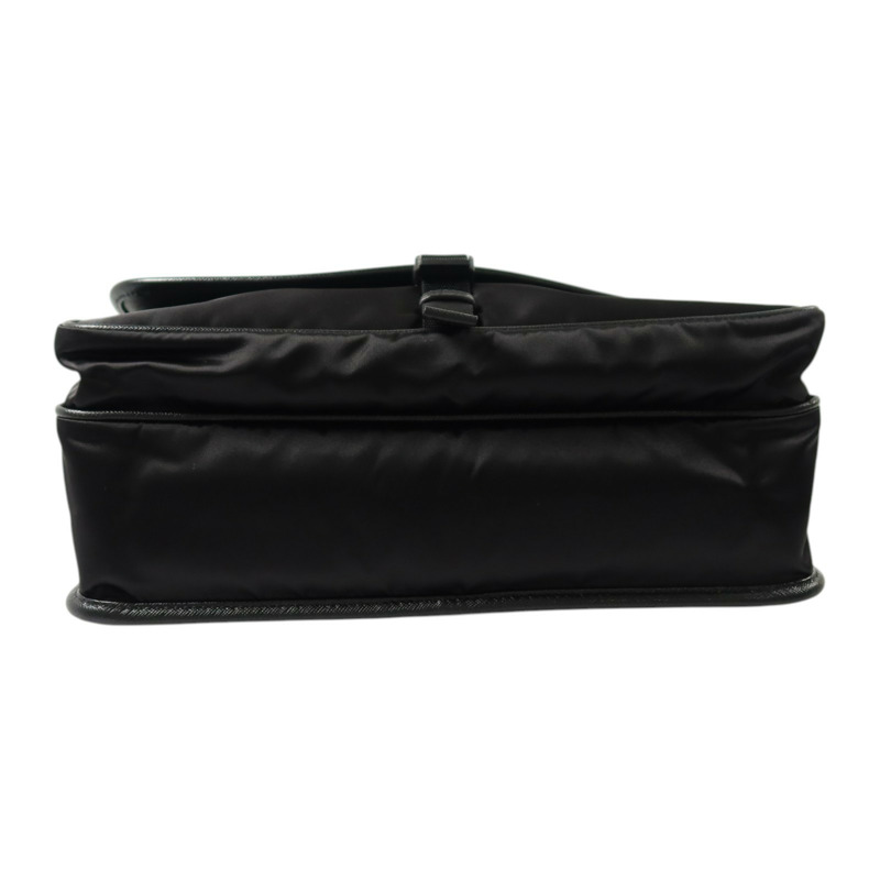 PRADA 尼龍Messenger Bag銀扣肩背袋-3