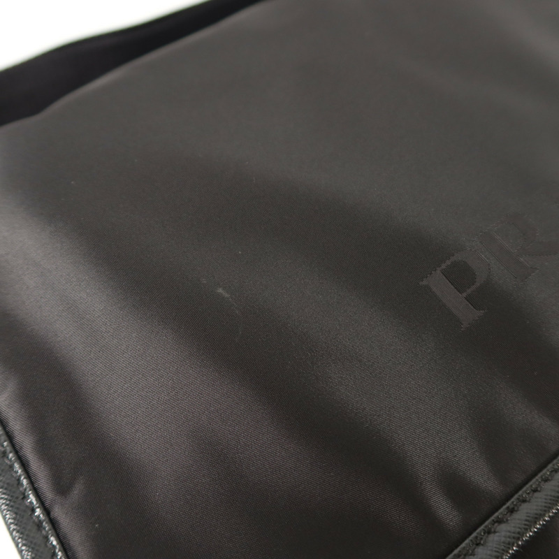 PRADA 尼龍Messenger Bag銀扣肩背袋-13