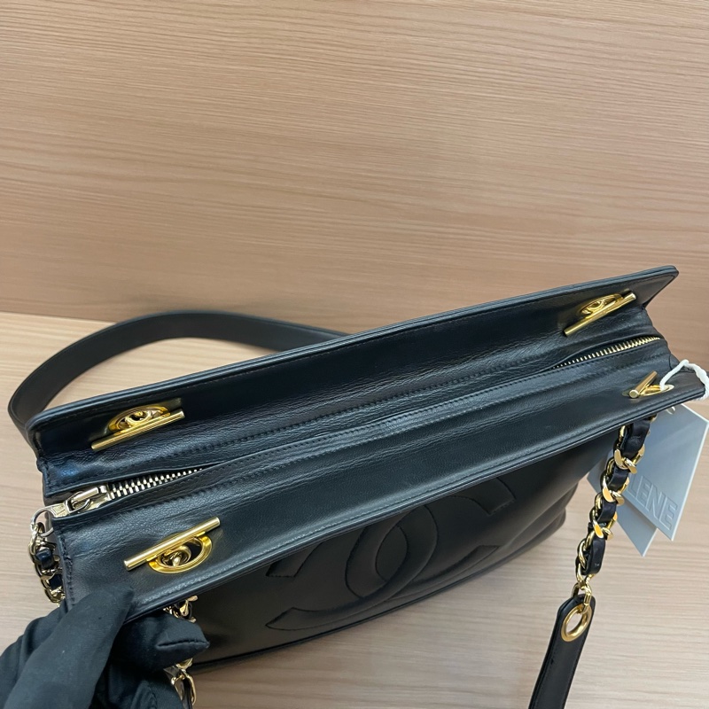 chanel 黑金中古牛皮圆弧金扣浮雕TOTE包 中號 19開  2014年 有塵袋 無卡 無盒子-5
