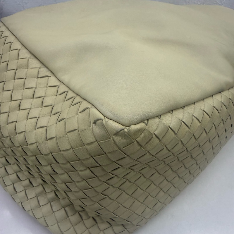 Bottega Veneta Large Knot Hobo Bag-18