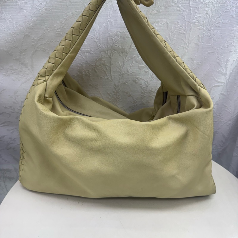 Bottega Veneta Large Knot Hobo Bag-22