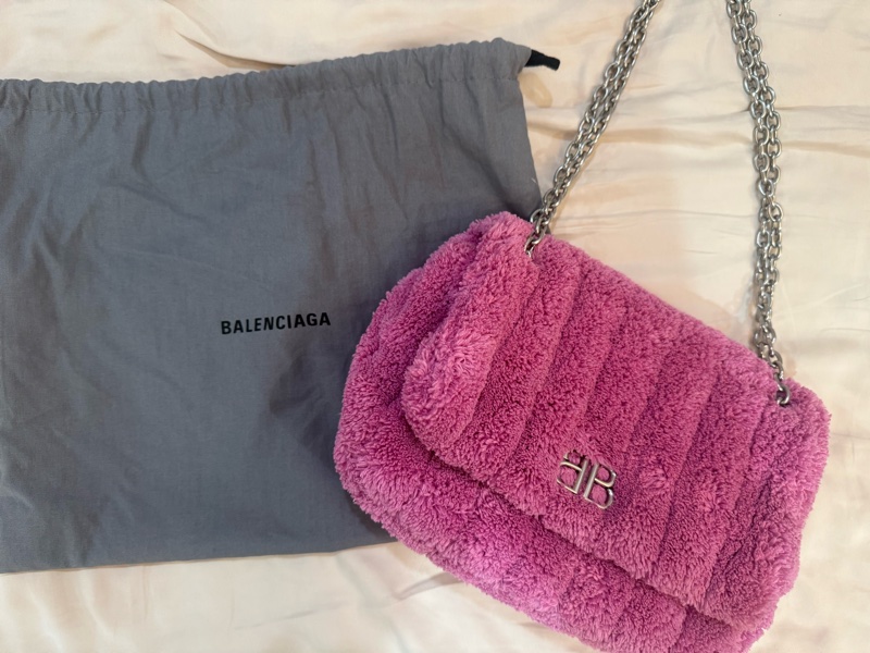 Balenciaga 粉粉可愛 毛巾布BB鏈包 wallet on chain-0