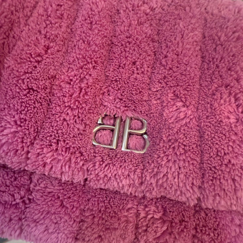 Balenciaga 粉粉可愛 毛巾布BB鏈包 wallet on chain-1