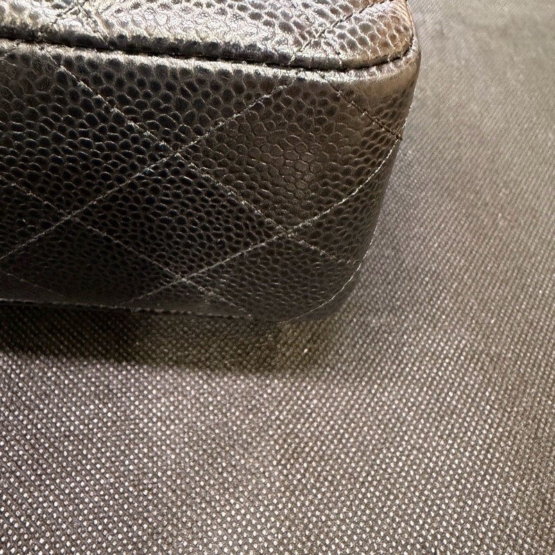 Chanel 黑銀釦荔枝牛皮 coco 25-16