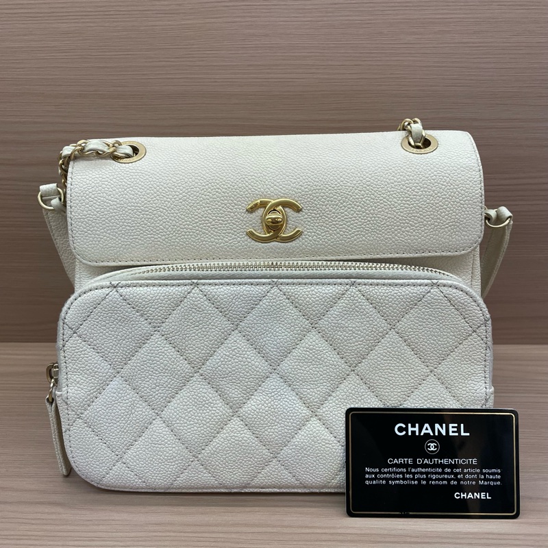 Chanel 荔枝皮 白金 2019年 28開 中號 双口袋相機包 有塵袋 有卡 無盒子-0