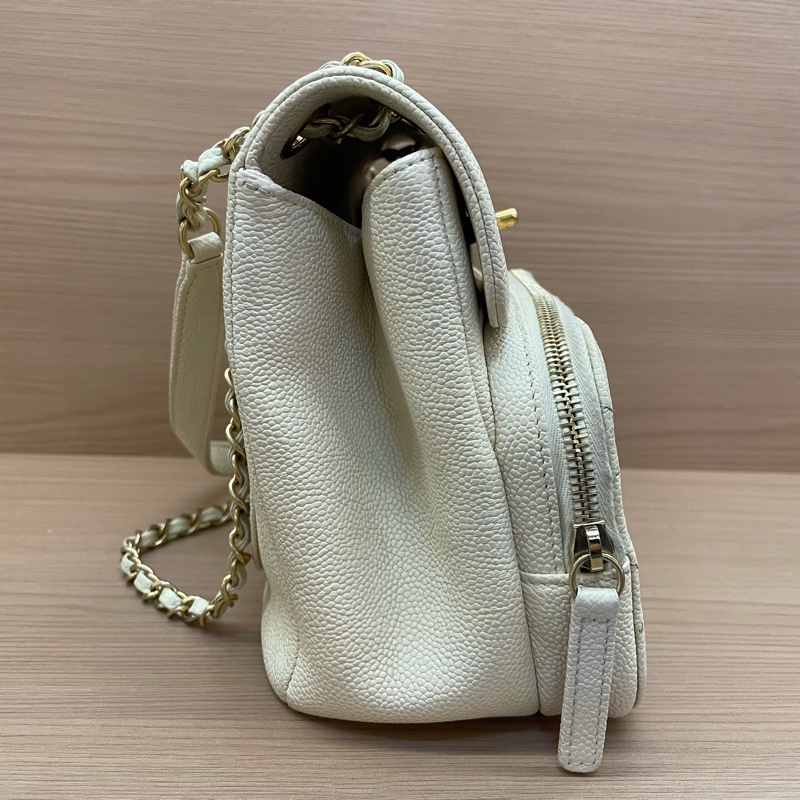 Chanel 荔枝皮 白金 2019年 28開 中號 双口袋相機包 有塵袋 有卡 無盒子-3