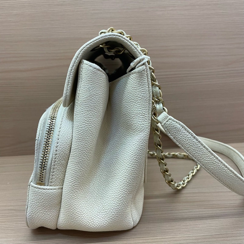 Chanel 荔枝皮 白金 2019年 28開 中號 双口袋相機包 有塵袋 有卡 無盒子-4