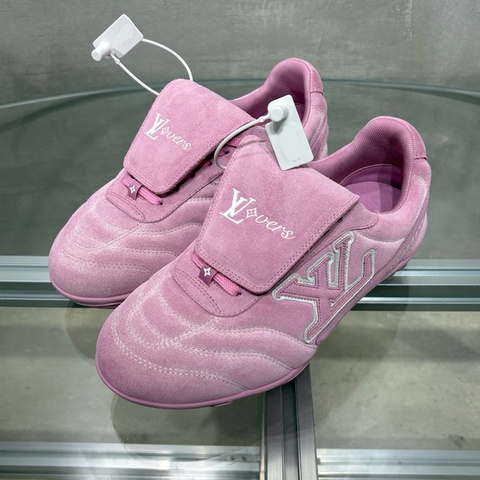 Louis Vuitton/路易威登 LV Footprint Soccer 粉色麂皮 足球鞋 37码