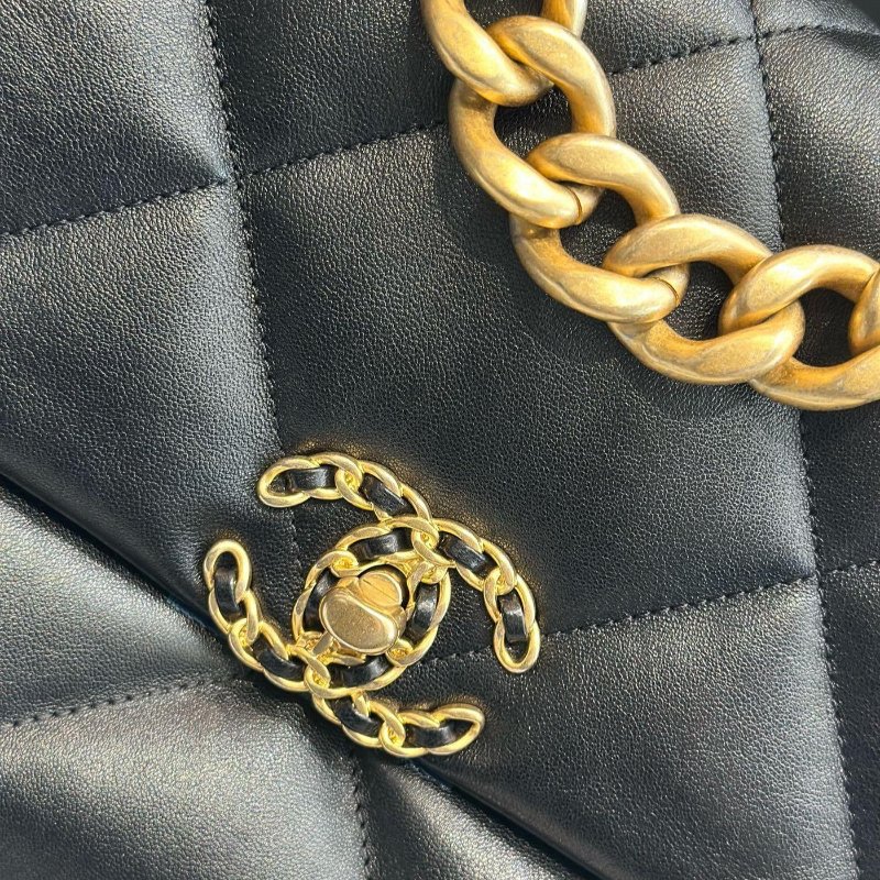 *SHIHNA名牌精品* CHANEL 19 大型口蓋包 30cm-2