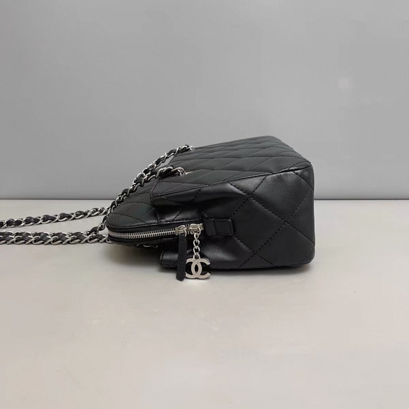 Chanel香奈兒 黑銀牛皮菱格單肩包-2