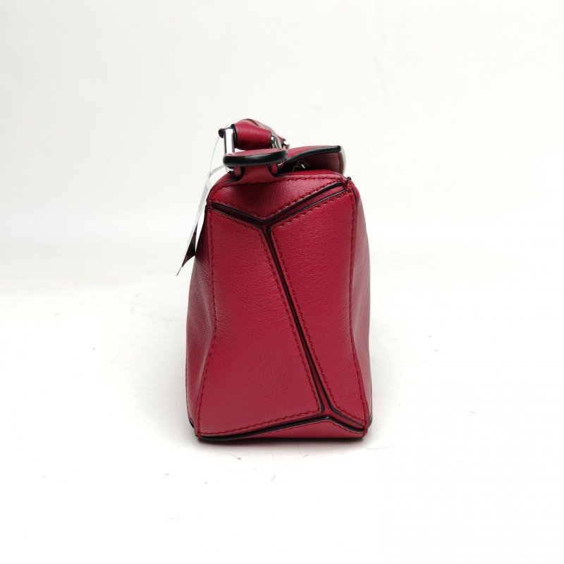 LOEWE Puzzle18幾何包迷你MINI玫紅牛皮肩背包-3