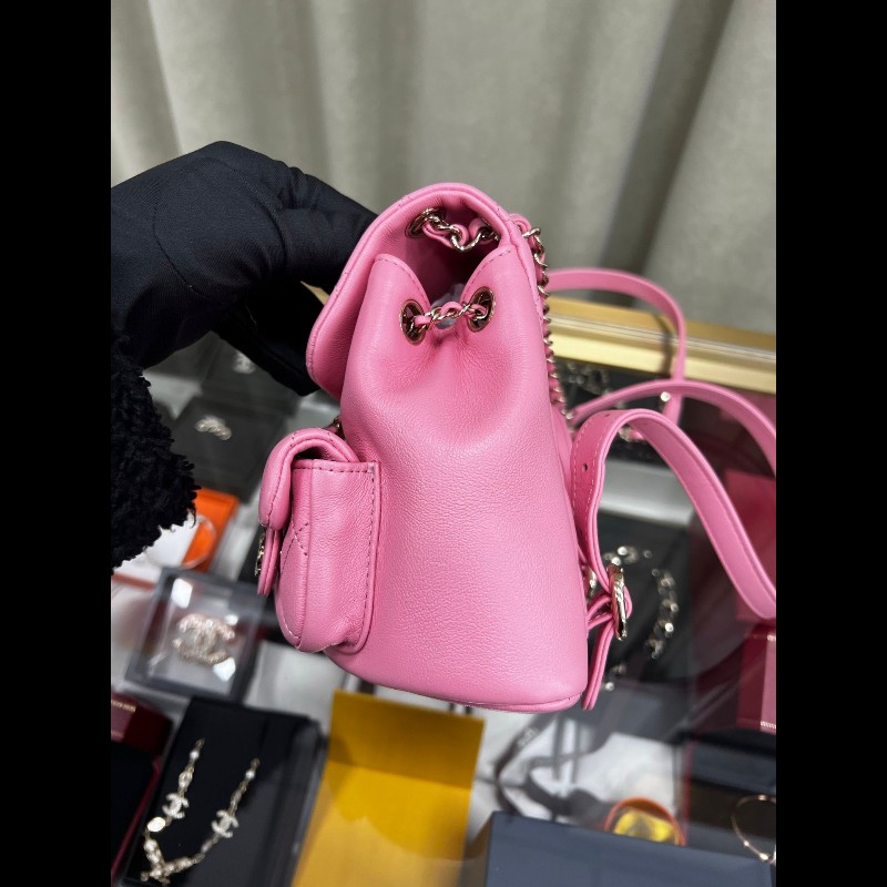 Chanel 23A Duma 
粉色牛皮-1
