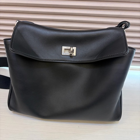 ✨ BALENCIAGA Rodeo 郵差包 小號｜黑色雙背帶男款 ✨