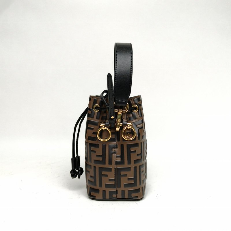 FENDI MONTRESOR迷你水桶包老花牛皮金扣肩背包-1