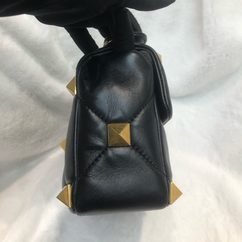 Valentino 金鍋釘 小羊皮 鏈帶 手提袋 XC498-2
