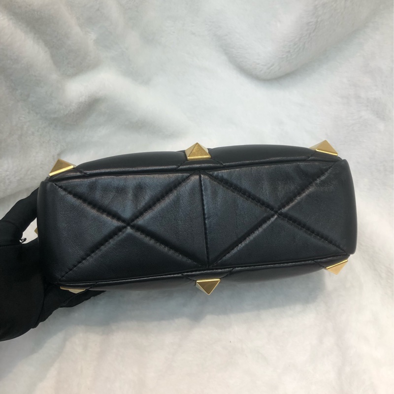 Valentino 金鍋釘 小羊皮 鏈帶 手提袋 XC498-5