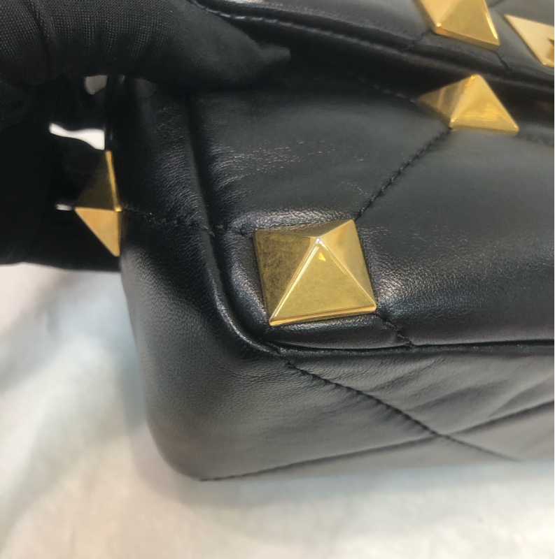 Valentino 金鍋釘 小羊皮 鏈帶 手提袋 XC498-9