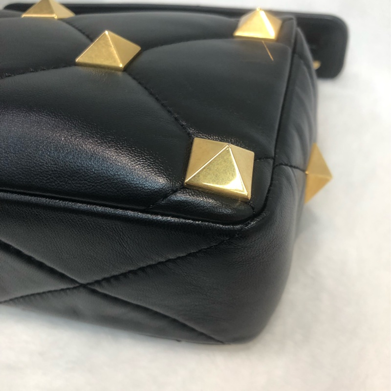 Valentino 金鍋釘 小羊皮 鏈帶 手提袋 XC498-12
