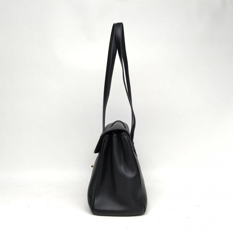CELINE Soft16中號32粒面黑色牛皮金扣肩背包-1