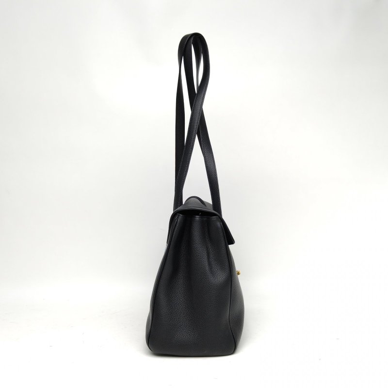 CELINE Soft16中號32粒面黑色牛皮金扣肩背包-3