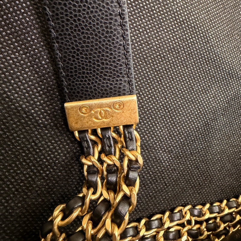 Chanel 黑荔枝金釦下蓋斜背包-23