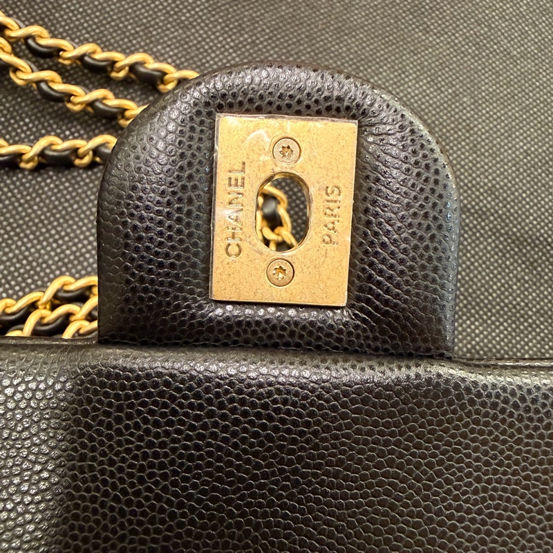 Chanel 黑荔枝金釦下蓋斜背包-25