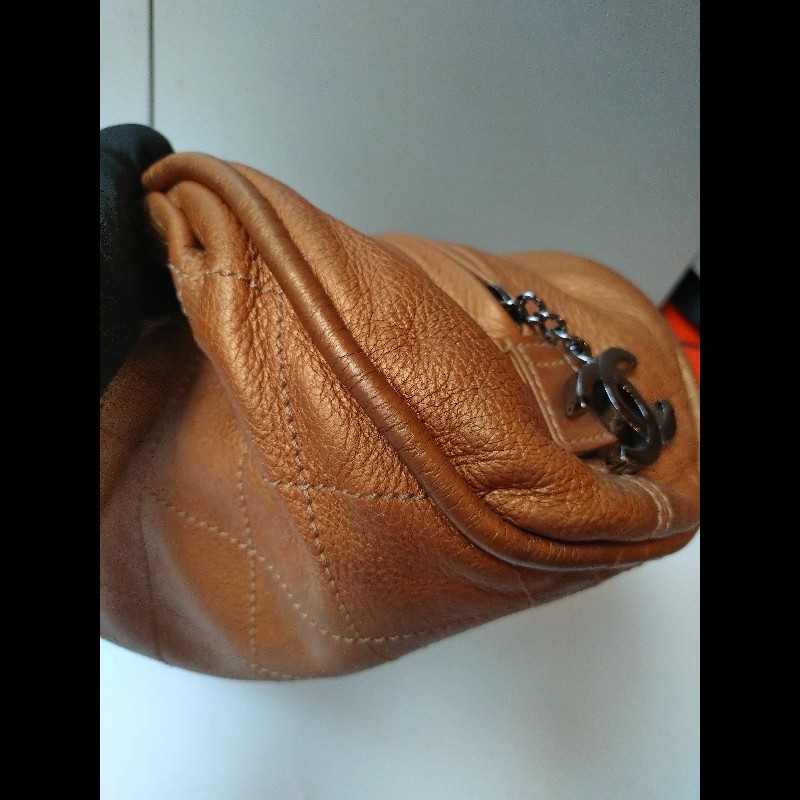 Chanel 古銅金軟皮革手提波士頓包-16