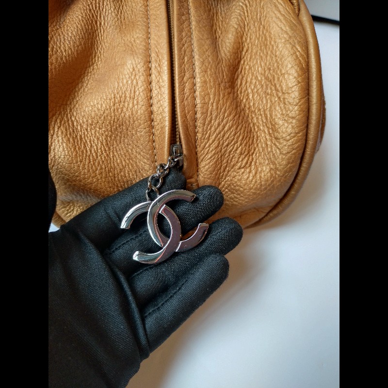 Chanel 古銅金軟皮革手提波士頓包-17