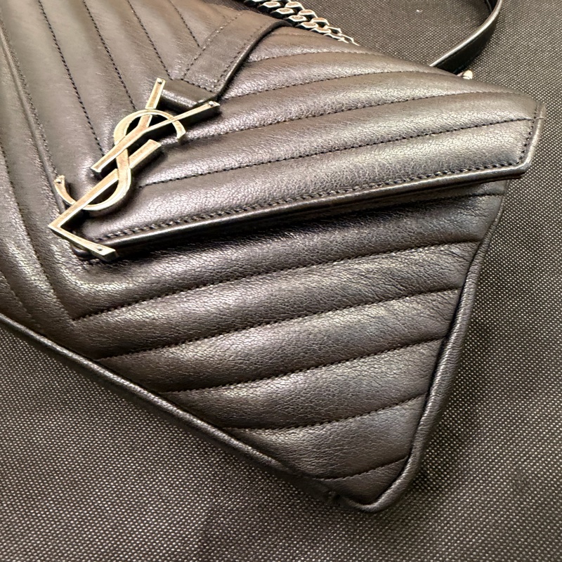 YSL 黑牛皮學院包-7
