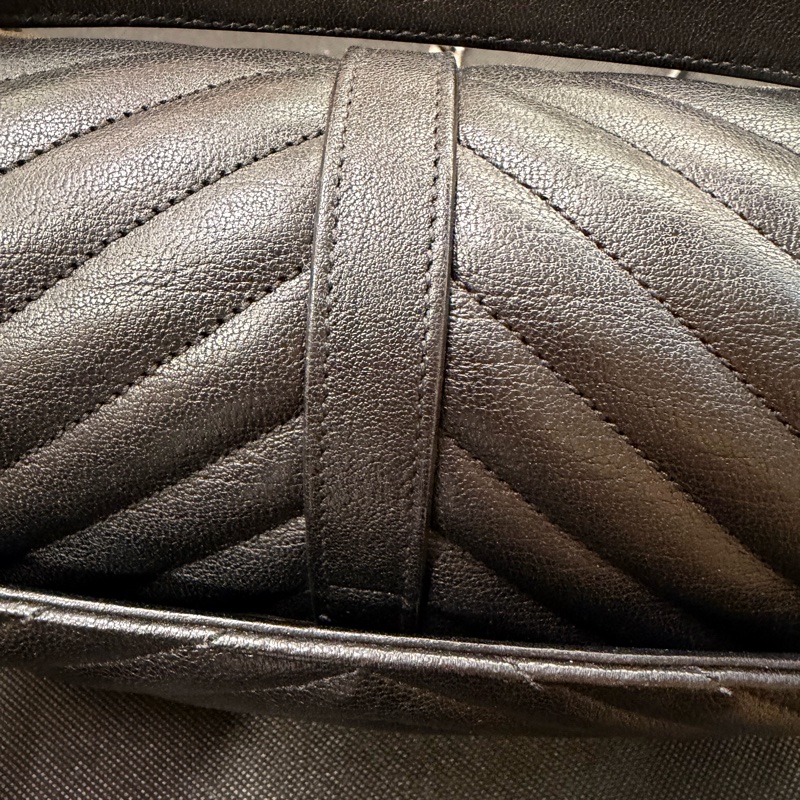 YSL 黑牛皮學院包-13