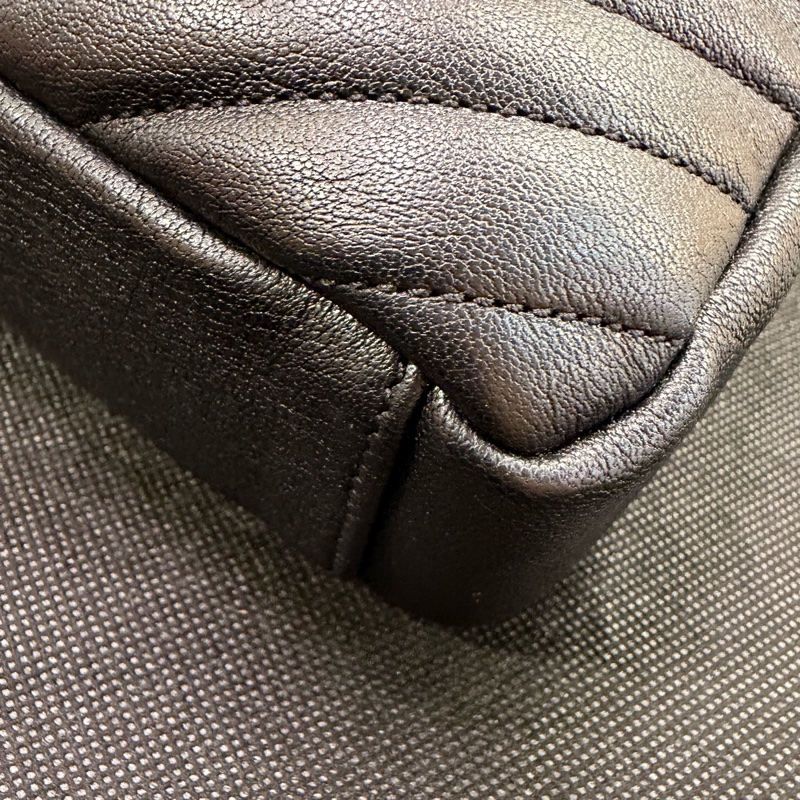 YSL 黑牛皮學院包-14