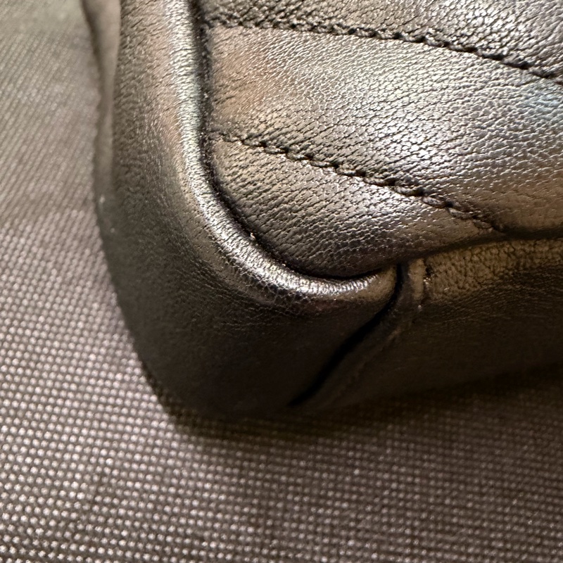 YSL 黑牛皮學院包-15