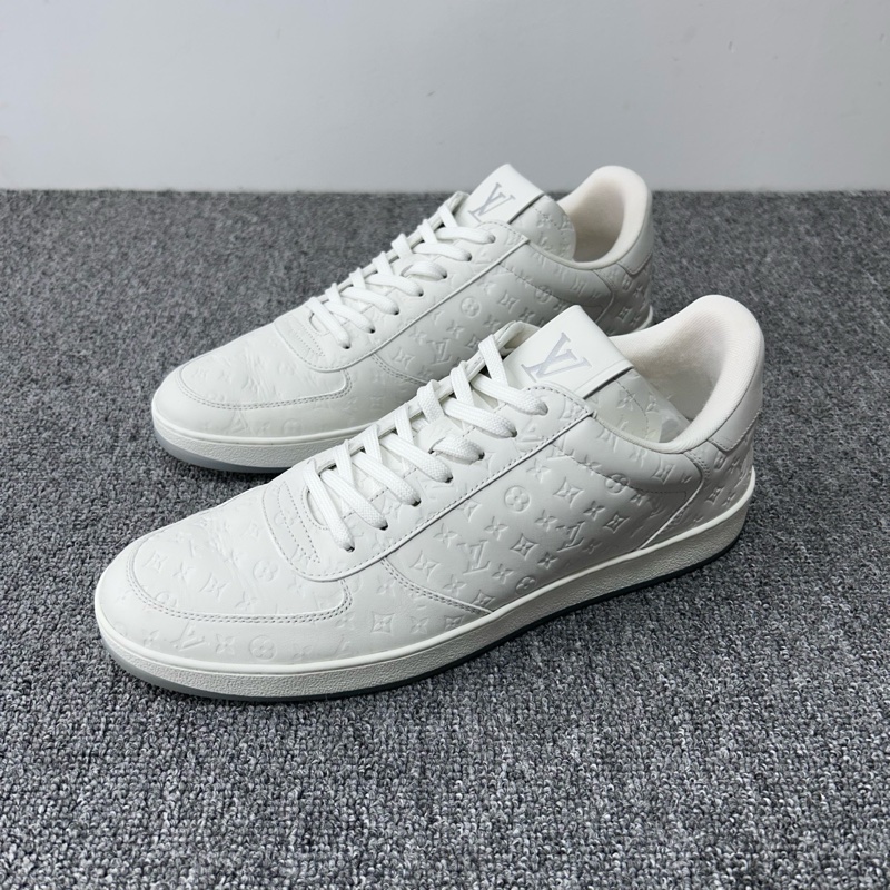 Louis Vuitton 路易威登 LV Rivoli 白色滿印logo 休閒鞋 尺碼：42.5碼 8.5碼 成色：97新-0
