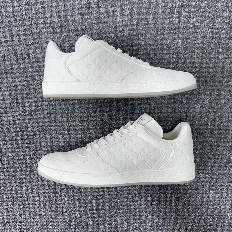 Louis Vuitton 路易威登 LV Rivoli 白色滿印logo 休閒鞋 尺碼：42.5碼 8.5碼 成色：97新-1