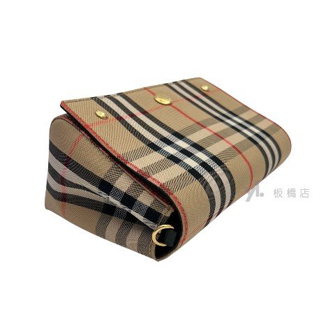 Y1967-Burberry Note格紋斜背包-8