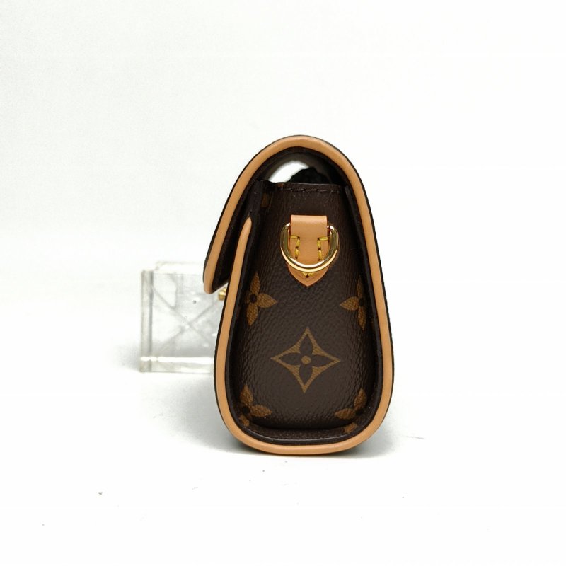 LOUIS VUITTON POCHETTECAMILLE鏈條包老花PVC金扣晶片肩背包-1