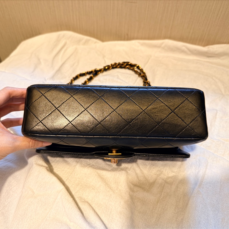 Chanel Classic Flap 23cm Vintage 老香 黑金 羊皮｜有保卡-11