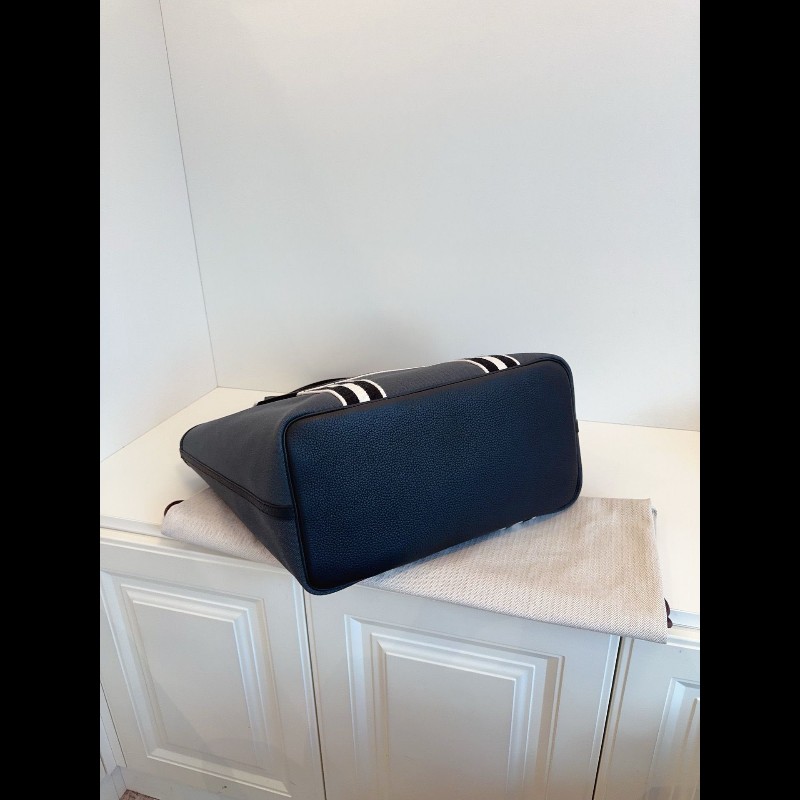 Hermes Cabas pursangle-2