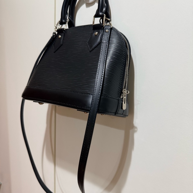 LV Alma bb epi 黑銀-10