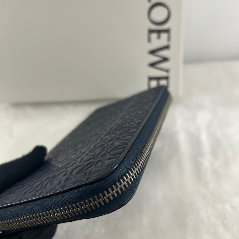 LOEWE REPEAT小牛皮壓花拉鍊長夾-5