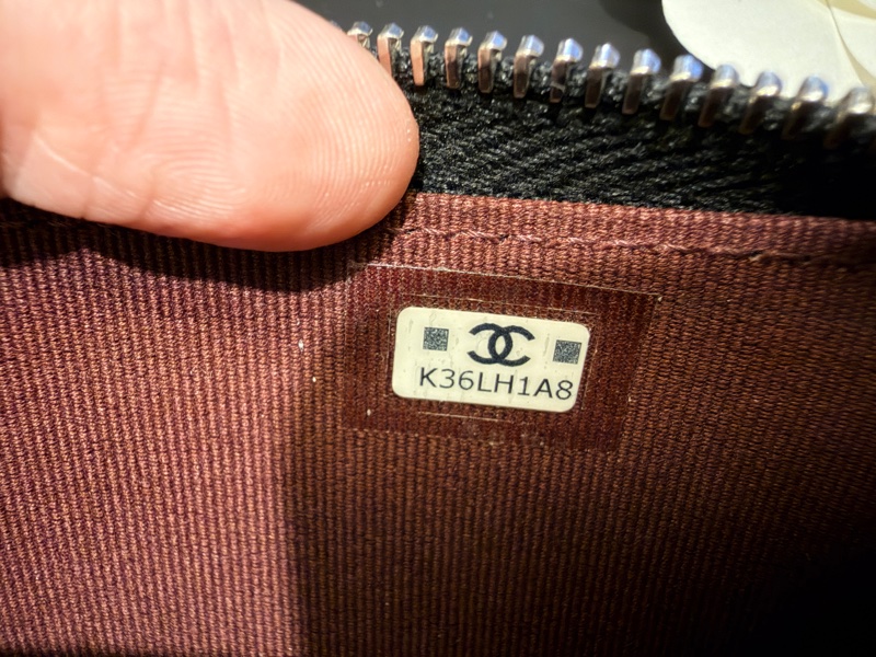 Chanel 經典荔枝皮黑金拉鍊零錢包｜全配｜近新 AP0216-20