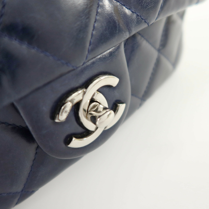 CHANEL 羊皮皮革Chain Shoulder銀扣鏈帶肩背袋-14
