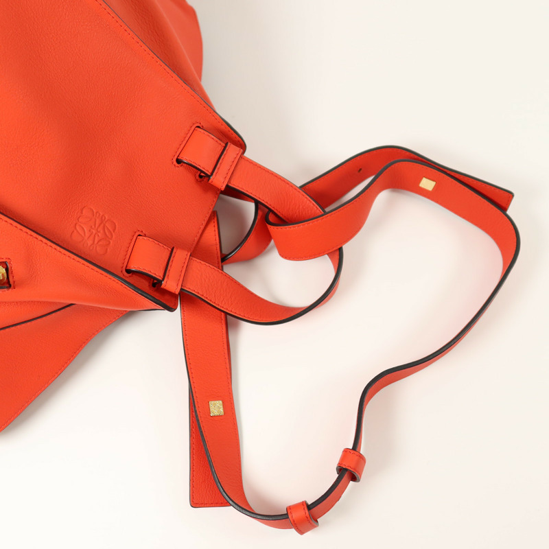 LOEWE 牛皮皮革Hammock金扣手挽肩背兩用袋-7