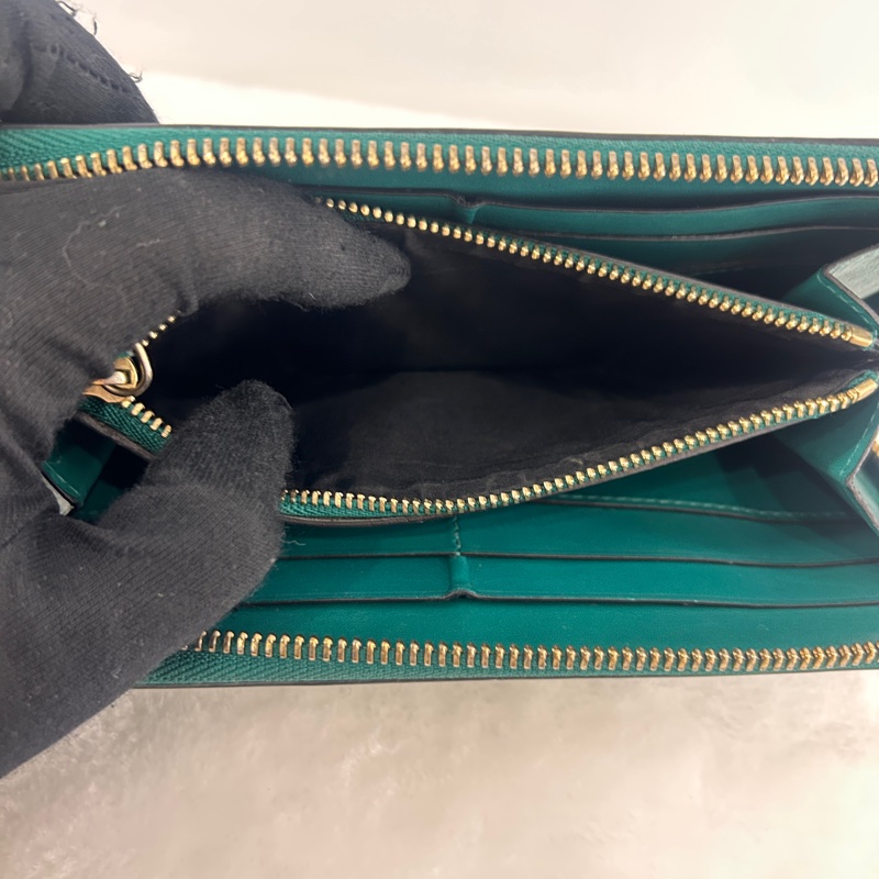 BVLGARI 琺瑯蛇頭拉鍊長夾-4