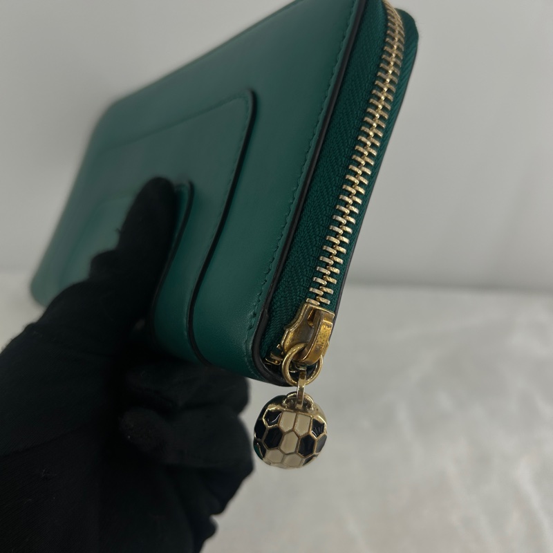 BVLGARI 琺瑯蛇頭拉鍊長夾-7
