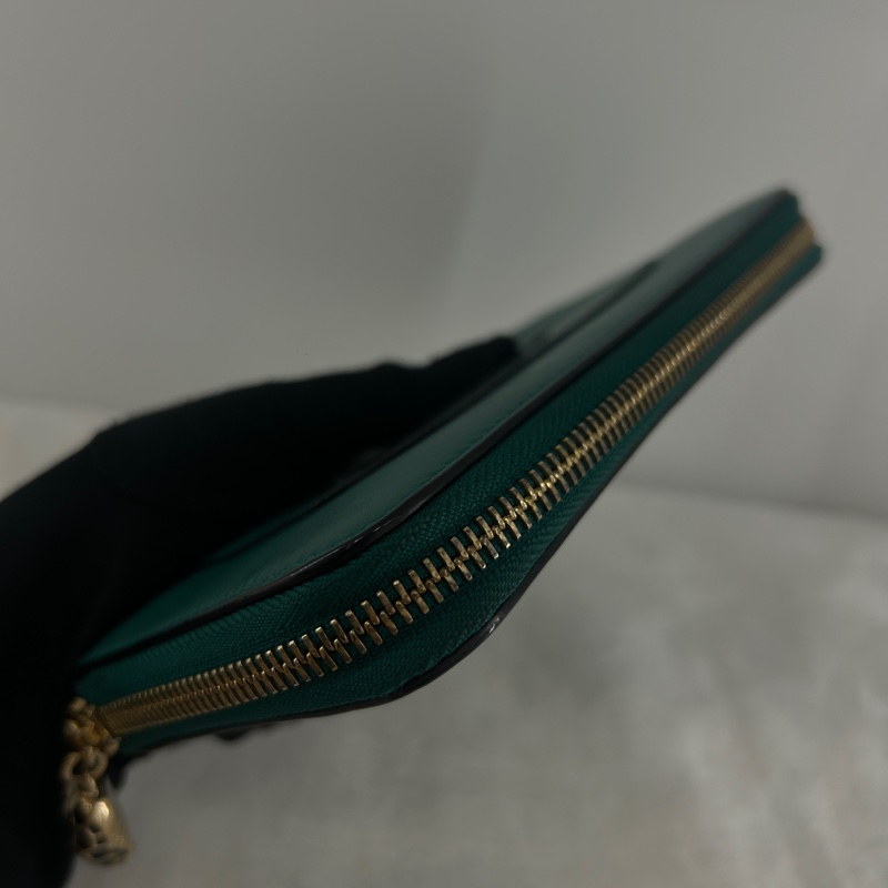 BVLGARI 琺瑯蛇頭拉鍊長夾-10